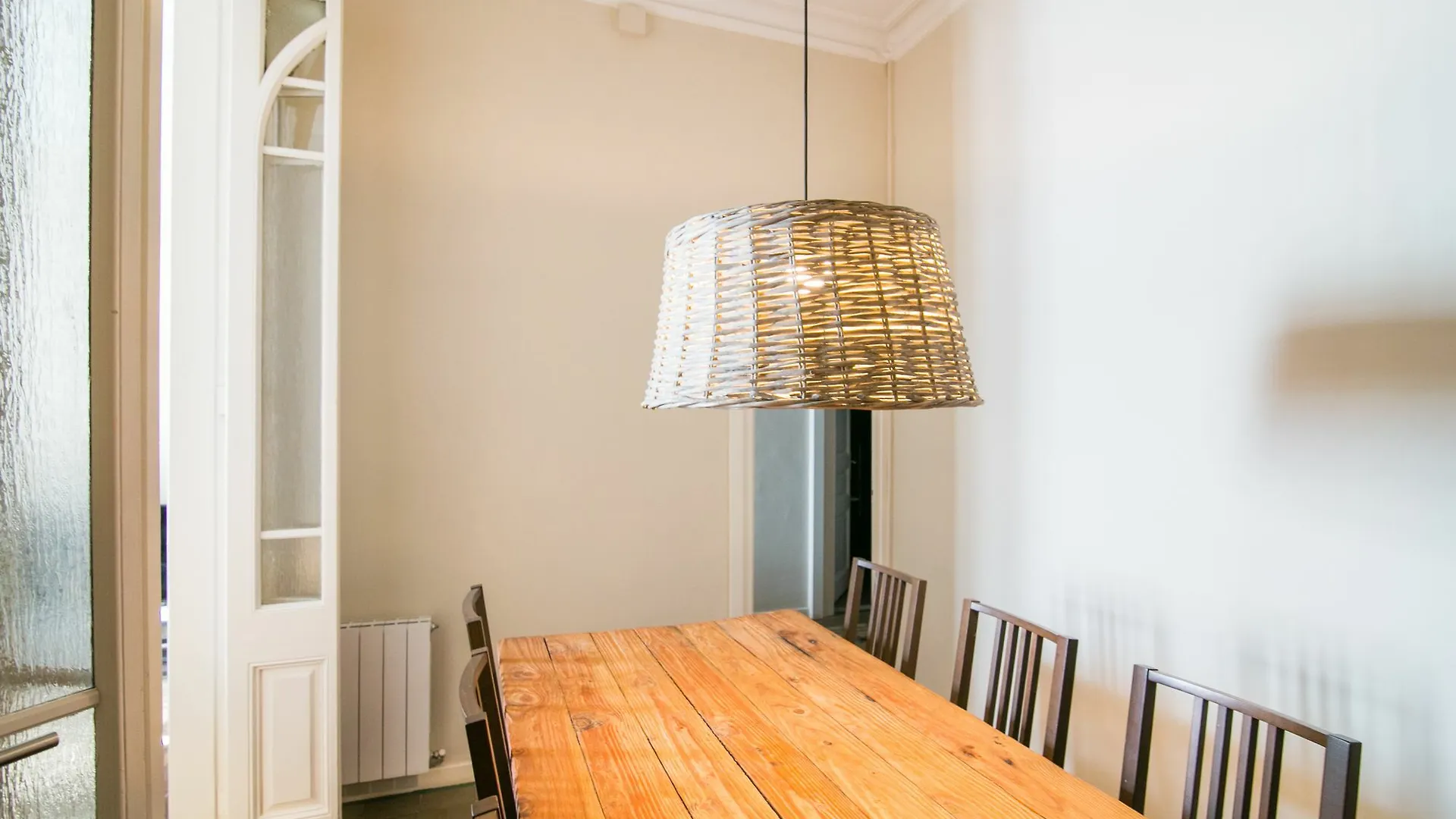 Placa Universitat Apartments برشلونة إسبانيا